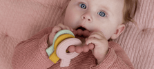 Zo helpen bijtringen je baby tijdens het doorkomen van tandjes - Babywinkel