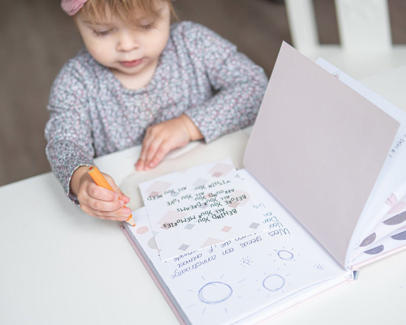 Babyboek kastanje - Babywinkel - 9789083164854