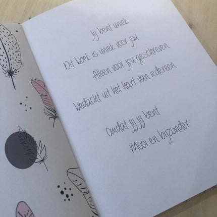 Babyboek smoke roze - Babywinkel - 9789083164878
