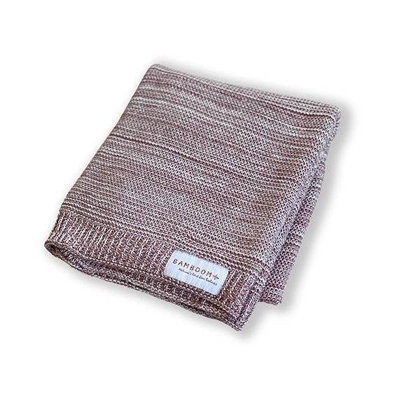 Bamboom Wiegdeken Gebreid Knitted Steenrood 75x100cm koop je bij Babywinkel
