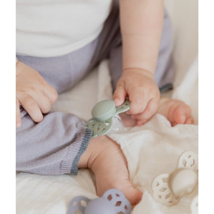 BIBS Speen Maat 2 Silicone Symmetrical Ivory/Sage 2st - BIBS - Babywinkel - 5713795246533