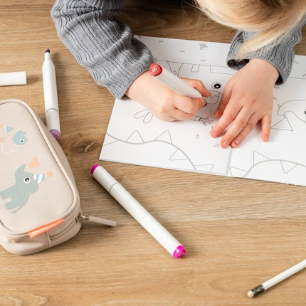 Done By Deer Pennen Etui Celebration Sand koop je bij Babywinkel