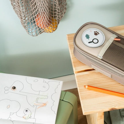 Done By Deer Pennen Etui Tiny Trails Sand koop je bij Babywinkel