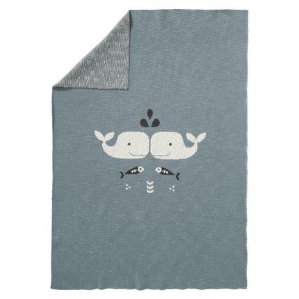 Fresk Ledikantdeken Gebreid Whale Blue Fog 100x150cm - Fresk - Babywinkel - 8719638239998