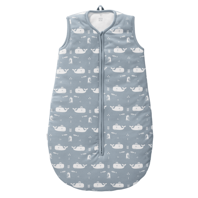 Fresk Slaapzak Baby Slaapzak Met Lichte Voering Whale Blue Fog koop je bij Babywinkel
