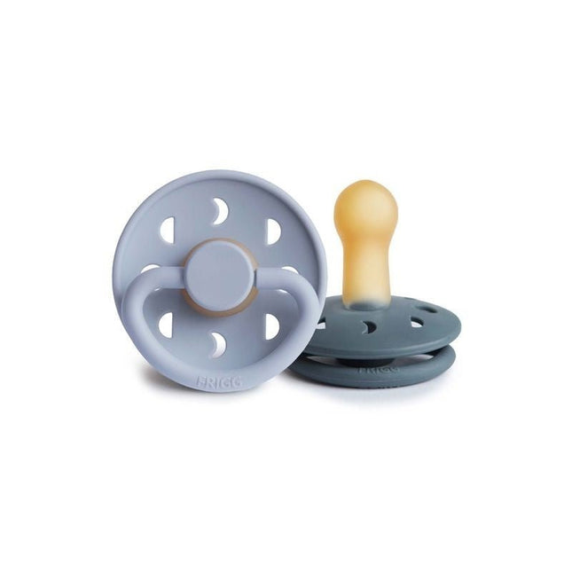 Frigg Speen Maat 2 Moon Powder Blue/Slate Latex 2 - Pack - Frigg - Babywinkel - 5715239625003