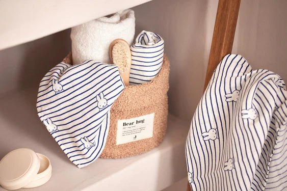 Jollein Hydrofiele Doek Miffy Stripe Navy 70cm 3St - Jollein - Babywinkel - 8717329381049