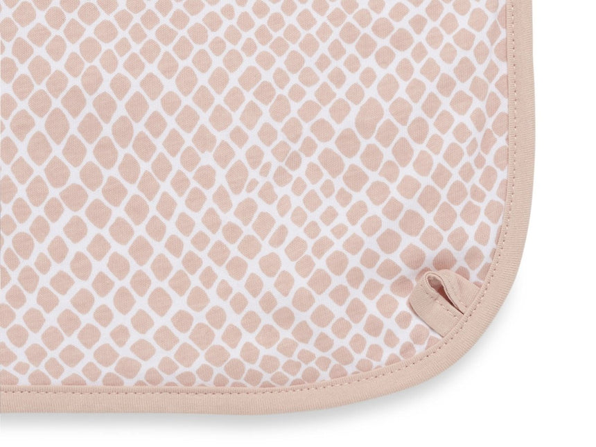 Jollein Wiegdeken Jersey Snake Pale Pink 75x100cm koop je bij Babywinkel