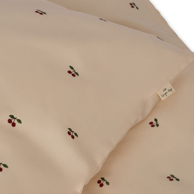 Konges Slojd Dekbedovertrek Junior Cherry 140x100cm - Konges Slojd - Babywinkel - 5712982877789