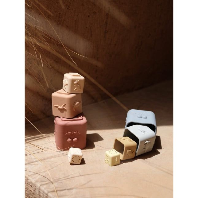 Konges Slojd Stapeltoren Blue Mix koop je bij Babywinkel