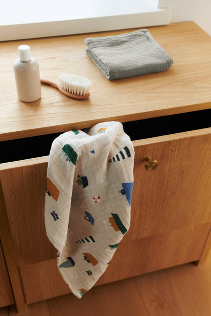 Liewood Hydrofiele Doek Lewis Sailing/ Dove Blue 2St koop je bij Babywinkel