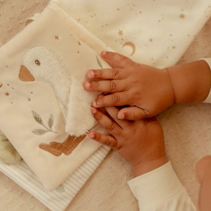 Little Dutch Activiteitenboekje Newborn Naturals koop je bij Babywinkel