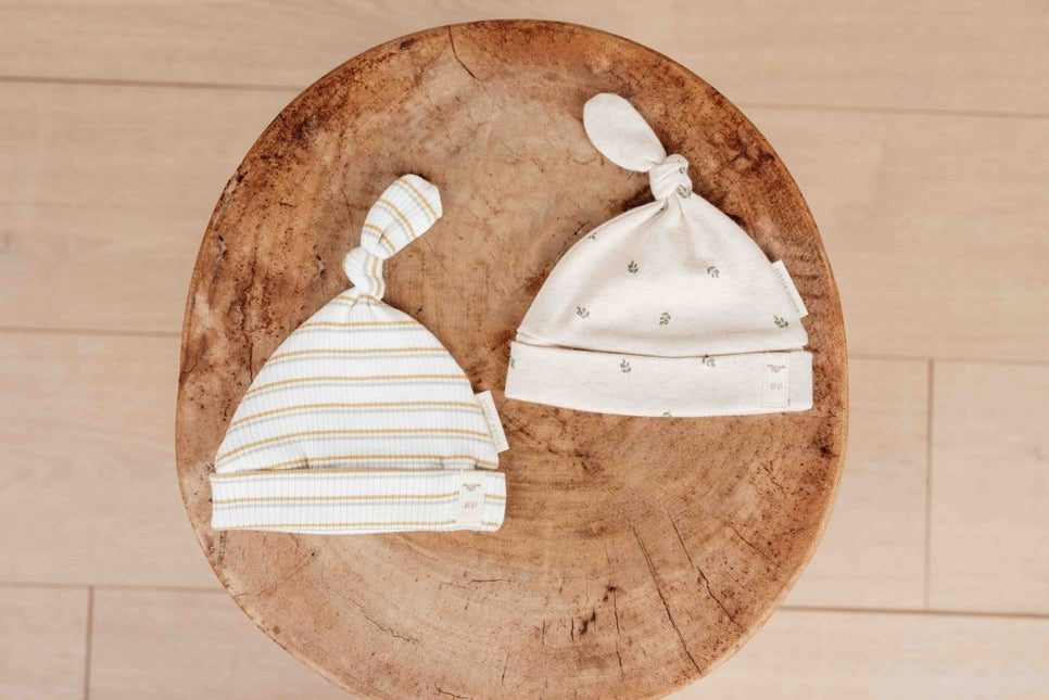 Little Dutch Babymutsje Met Knoop Streep - Little Dutch - Babywinkel - 8720986873291
