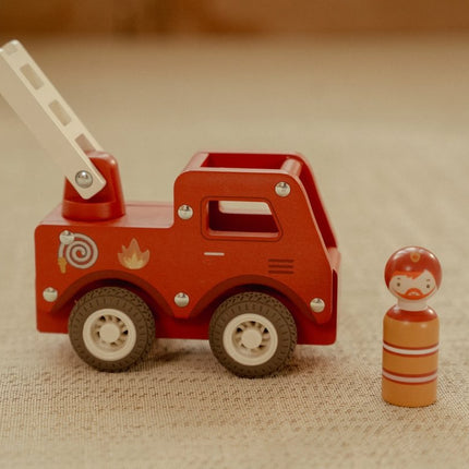 Little Dutch Brandweerwagen Met Pegdoll koop je bij Babywinkel