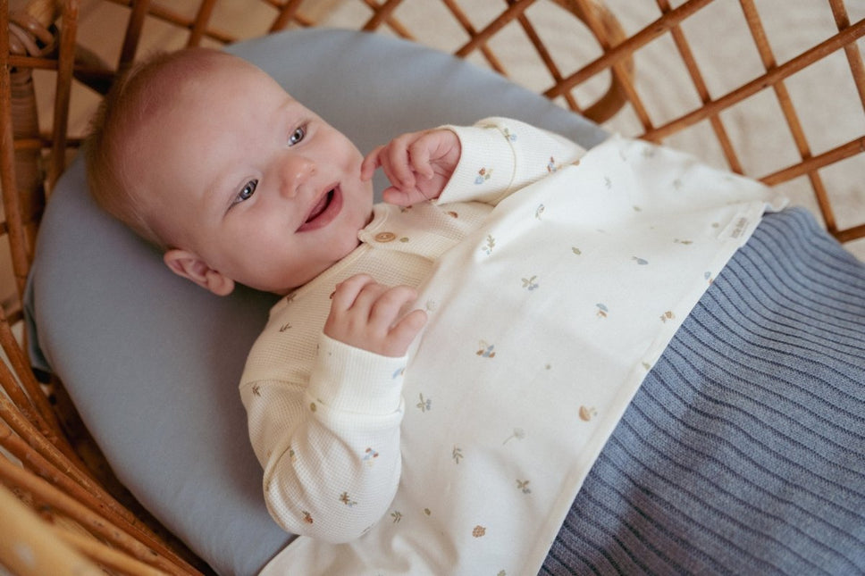 Little Dutch Hoeslaken Wieg Pure Denim Blue 40X80Cm - Little Dutch - Babywinkel - 8721122570142