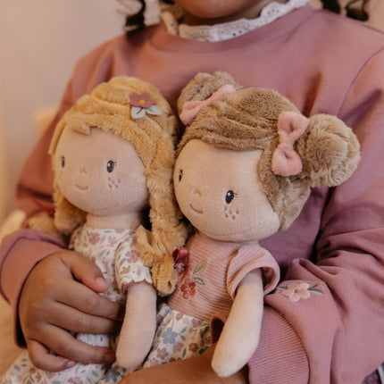 Little Dutch Knuffelpop Julia 35cm koop je bij Babywinkel