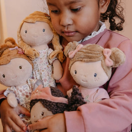 Little Dutch Knuffelpop Julia 35cm koop je bij Babywinkel