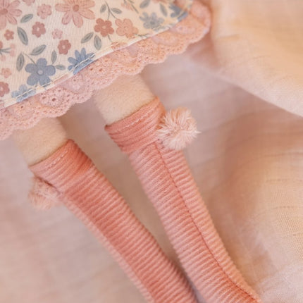 Little Dutch Knuffelpop Rosa 35cm koop je bij Babywinkel