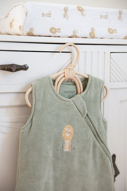 Little Dutch Slaapzak Baby Safari Friends Velvet koop je bij Babywinkel