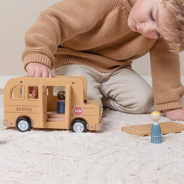Little Dutch Speelgoed Bus Hout met Poppetjes koop je bij Babywinkel