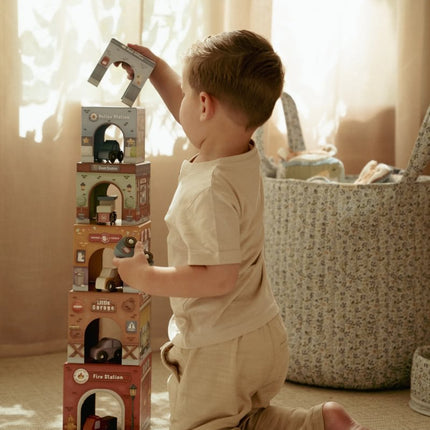 Little Dutch Stapeltoren Incl. 6 Auto's koop je bij Babywinkel