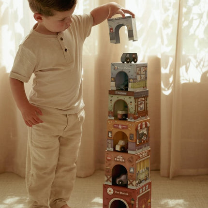 Little Dutch Stapeltoren Incl. 6 Auto's koop je bij Babywinkel