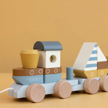 Little Dutch Trekfiguur Blokkentrein Sailors Bay - Little Dutch - Babywinkel - 8713291770683