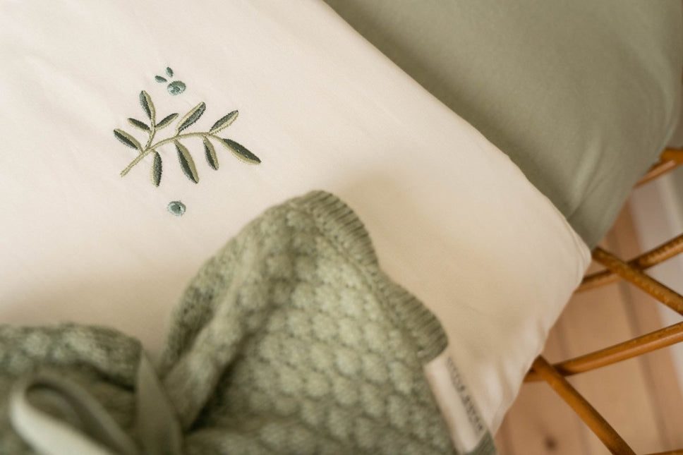 Little Dutch Wieglaken Blueberry Leaves koop je bij Babywinkel