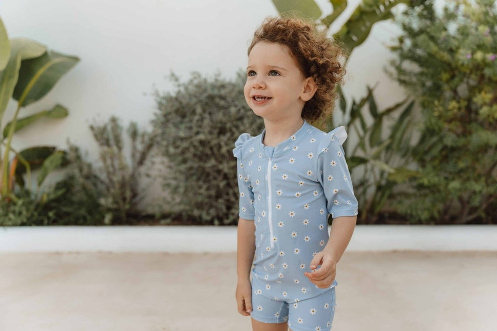 Little Dutch Zwempak Kind Korte Mouwen Ruches Daisies Blue - Little Dutch - Babywinkel - 8720986871914