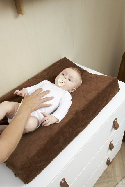 Meyco Aankleedkussenhoes Velvet Chocolate - Meyco - Babywinkel - 4054703516197