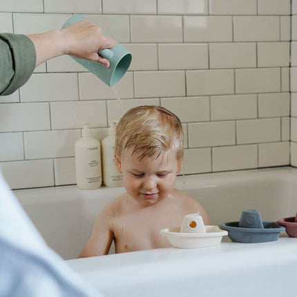 MUSHIE - BATH RINSE CUP - Cambridge Blue - Mushie - Babywinkel - 810052469652