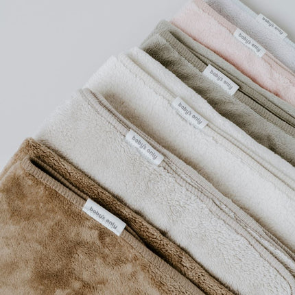 Newborn deken Cozy urban taupe - 65x75 cm - Babywinkel - 8721052100945