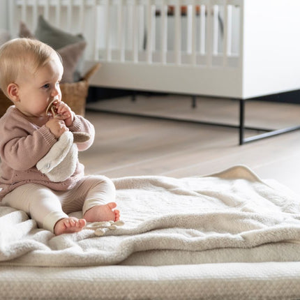 Newborn deken Cozy urban taupe - 65x75 cm - Babywinkel - 8721052100945