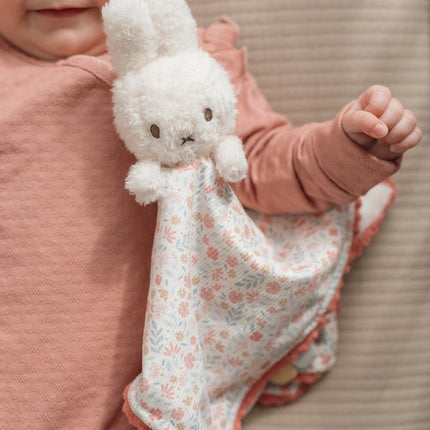 Nijntje Knuffeldoekje Lucky Blossom koop je bij Babywinkel