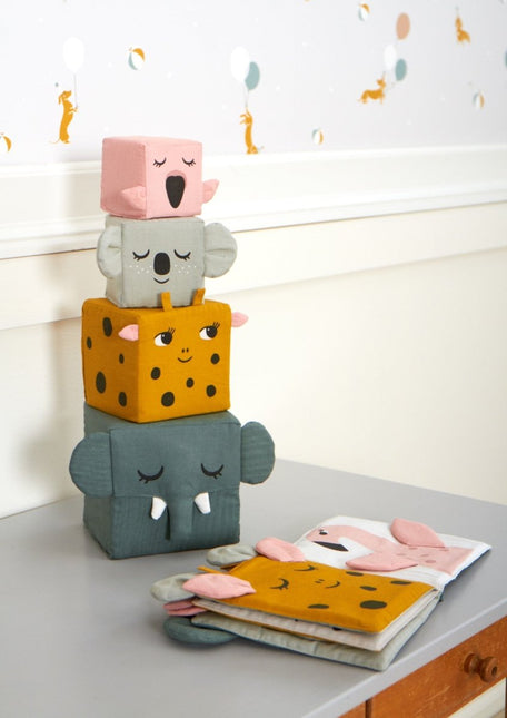 Roommate Kinderkamerboek Jungle Leven - Roommate - Babywinkel - 5713137004333