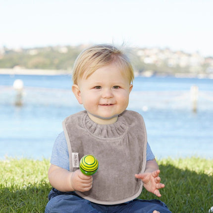 Silly Billyz Slabbetje Large Taupe koop je bij Babywinkel
