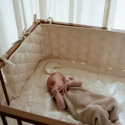 Slinger met vlaggetjes - Pure Soft Beige - Babywinkel - 8721122584477