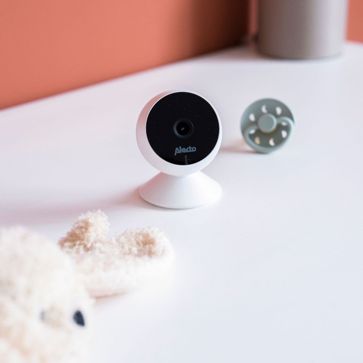 Alecto Baby Monitor with Camera and WiFi/WLAN - SMARTBABY5 Video Baby Camera with Night Vision - Baby Monitor Indoor with Intercom and App Operable - White Alecto Baby Monitor with Camera and WiFi/WLAN - SMARTBABY5 Video Baby Camera with Night Vision - Baby Monitor Indoor with Intercom and App Operable - White