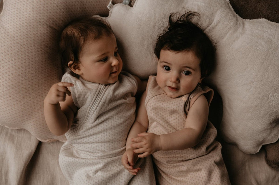 Snoozebaby Slaapzak Baby Mouwloos Tog 1.0 Stone Beige koop je bij Babywinkel