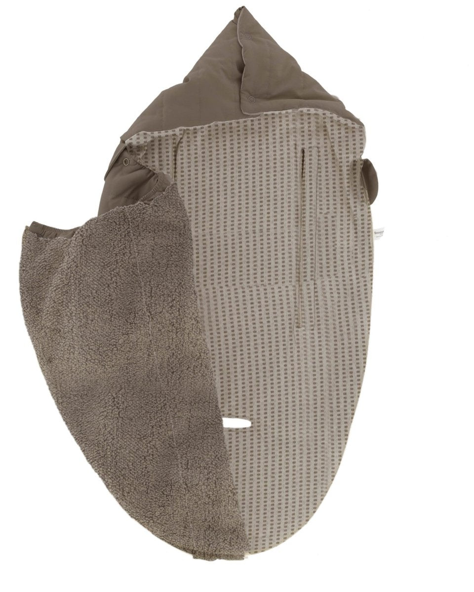 voetenzak maxi cosi Snoozebaby Voetenzak Organic Maxi Cosi Warm Brown 80cm – Babywinkel
