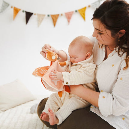 Sophie de giraf's vriendje Fanfan knuffeldoekje - Babywinkel - 3056568508073